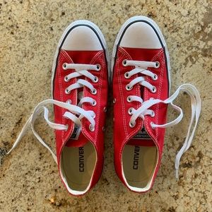 Converse Chuck Taylor low top sneakers